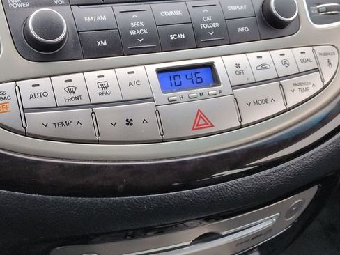 Used 2013 Hyundai Genesis 3.8 image 19