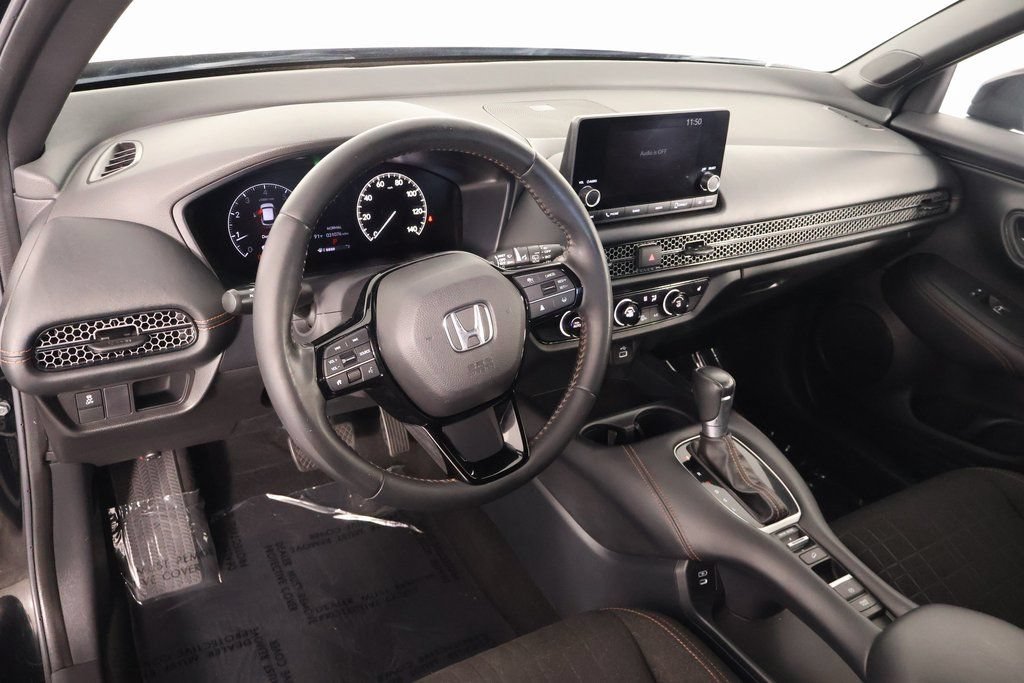 Used 2024 Honda HR-V Sport image 7