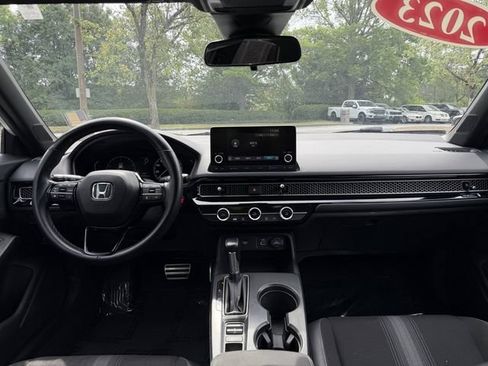 Used 2023 Honda Civic Sport image 32
