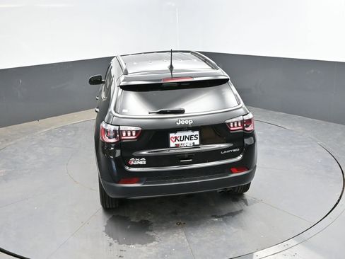 Used 2022 Jeep Compass Limited AWD/4WD image 29