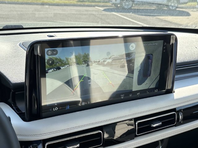 New 2027 Lincoln Aviator AWD image 29