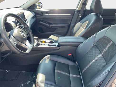 Used 2025 Nissan Altima 2.5 SR FWD image 22