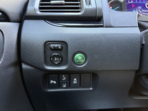 Used 2021 Honda Pilot Touring image 30