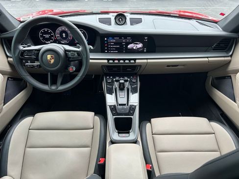 Certified 2025 Porsche 911 Carrera image 19