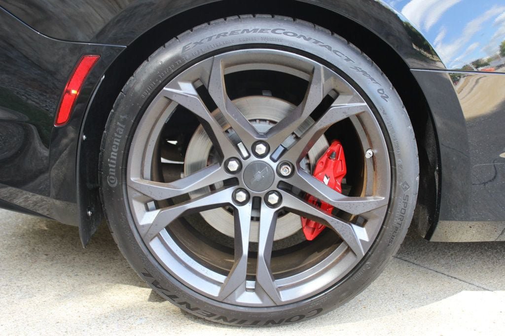 Used 2019 Chevrolet Camaro SS RWD image 32
