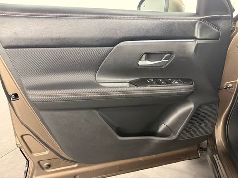 Used 2025 Nissan Kicks SR image 27