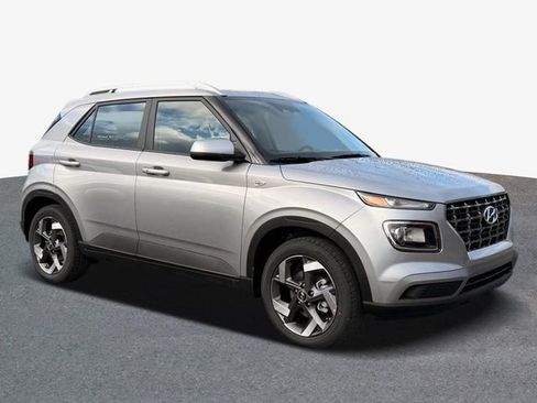 Certified 2026 Hyundai Venue SEL FWD image 4