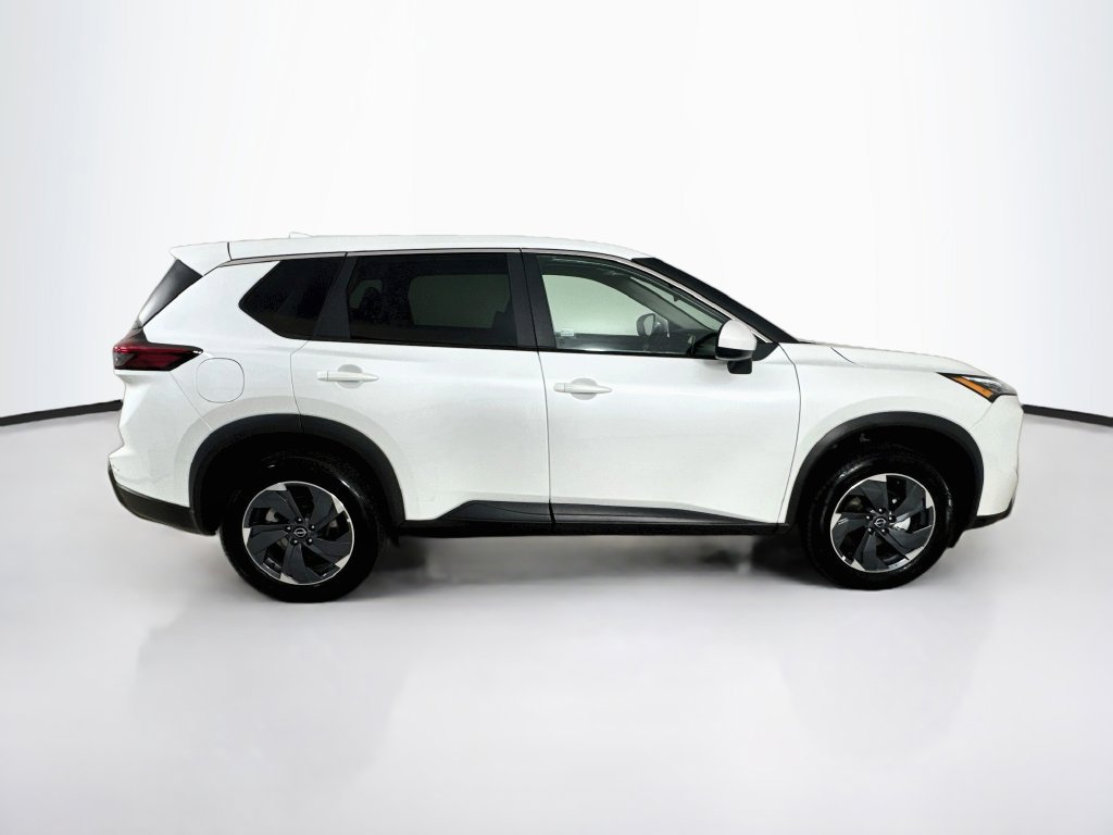 Used 2025 Nissan Rogue SV FWD image 9
