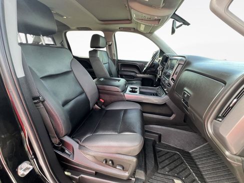 Used 2018 GMC Sierra 1500 SLT image 28