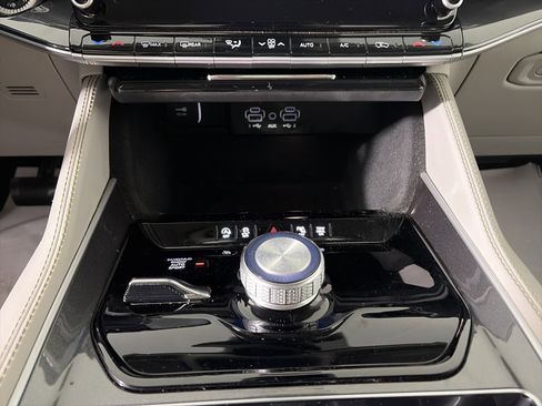 Used 2022 Jeep Wagoneer Series I image 31