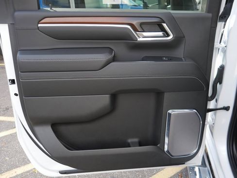 Used 2024 GMC Sierra 2500 Denali w/ Snow Plow Prep/Camper Package image 30