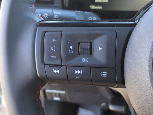 New 2026 Nissan Kicks SR image 14