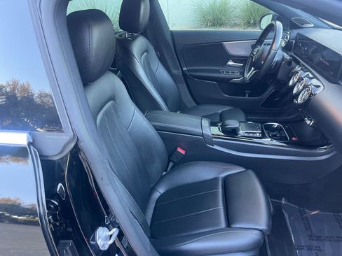 Used 2021 Mercedes-Benz CLA 250 w/ Premium Package image 21