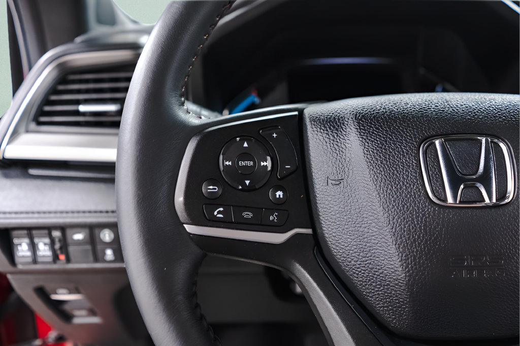 Used 2023 Honda Odyssey Sport image 10