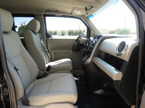 Used 2010 Honda Element LX image 26