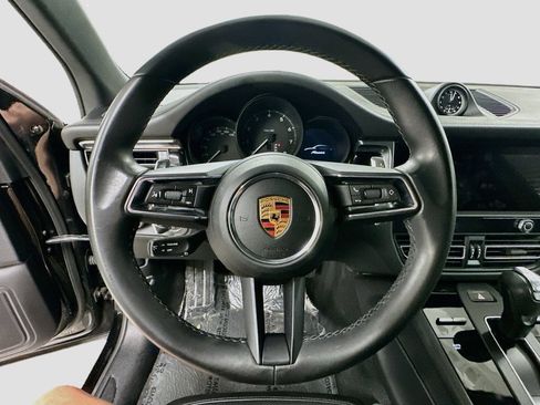 Used 2022 Porsche Macan AWD/4WD image 12