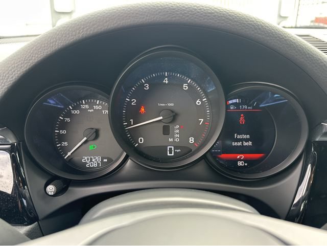 Used 2023 Porsche Macan Turbo AWD/4WD image 30