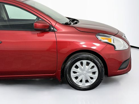 Used 2019 Nissan Versa S Plus image 39