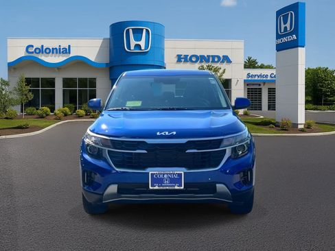Used 2024 Kia Seltos LX AWD/4WD image 11