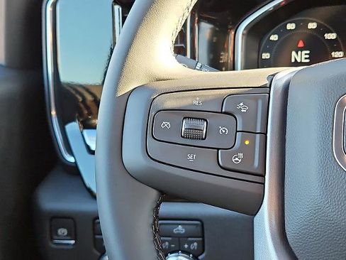 New 2026 GMC Sierra 1500 Elevation image 17