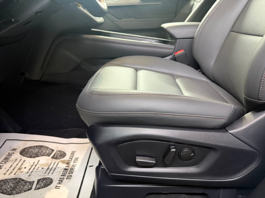 New 2027 Ford Explorer Active w/ Active Comfort Package AWD/4WD image 12