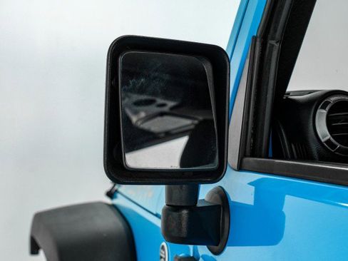 Used 2018 Jeep Wrangler Sport image 31