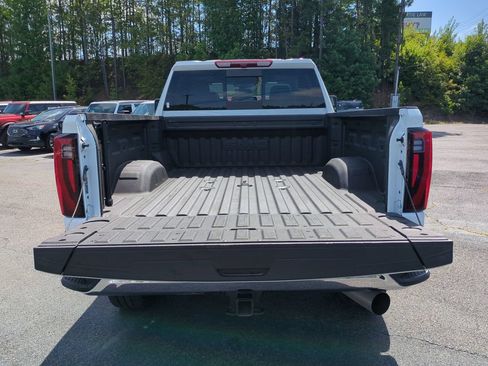 Used 2025 GMC Sierra 2500 SLT w/ SLT Convenience Package AWD/4WD image 15