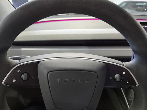 Used 2026 Tesla Model Y Long Range image 17