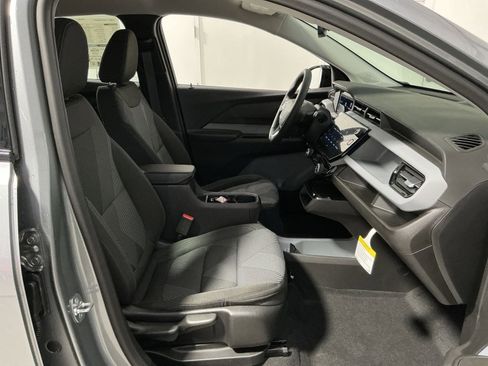New 2027 Chevrolet Bolt LT w/ Comfort Package image 33