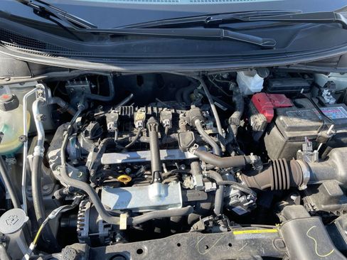 Used 2025 Nissan Versa SV image 31