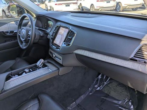 Used 2023 Volvo XC90 T8 Ultimate image 27