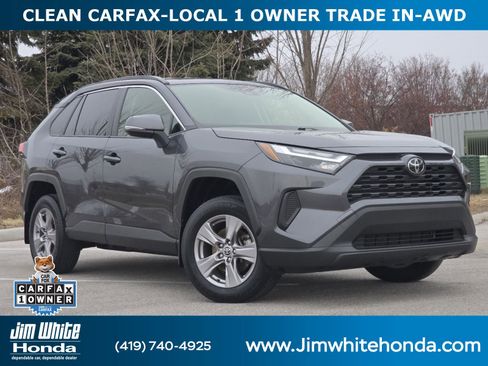 Used 2023 Toyota RAV4 XLE image 1