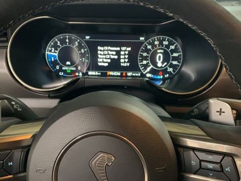Used 2022 Ford Mustang Shelby GT500 w/ Technology Package image 13