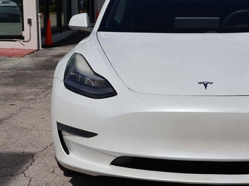 Used 2020 Tesla Model 3 Long Range image 14