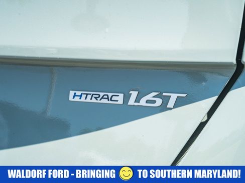 Used 2024 Hyundai Kona Limited AWD/4WD image 9