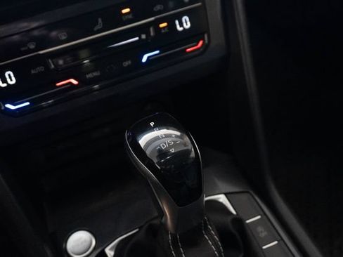 Used 2022 Volkswagen Tiguan SE FWD image 27