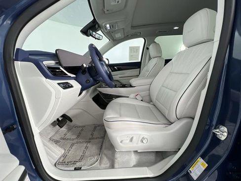 Certified 2025 Buick Enclave Avenir w/ Super Cruise Package image 20