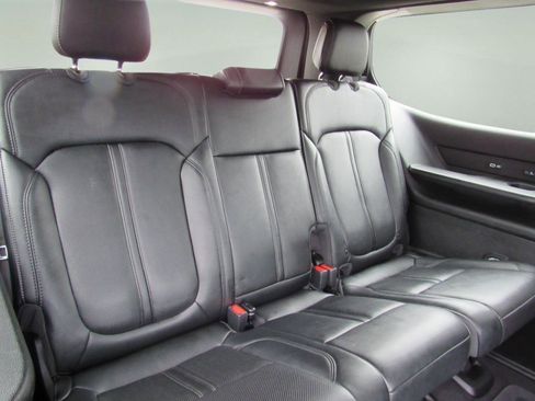 Used 2024 Jeep Wagoneer Series III image 40