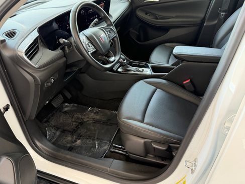 Used 2024 Buick Encore GX Sport Touring image 14