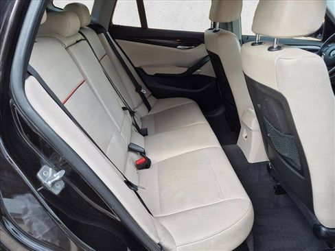 Used 2015 BMW X1 sDrive28i RWD image 18