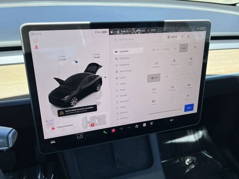 Used 2023 Tesla Model Y Long Range AWD/4WD image 18