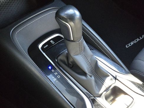 Used 2021 Toyota Corolla SE w/ Carpet Mat Package (TMS) FWD image 24