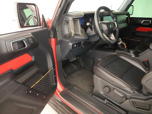 Used 2024 Ford Bronco Badlands AWD/4WD image 14