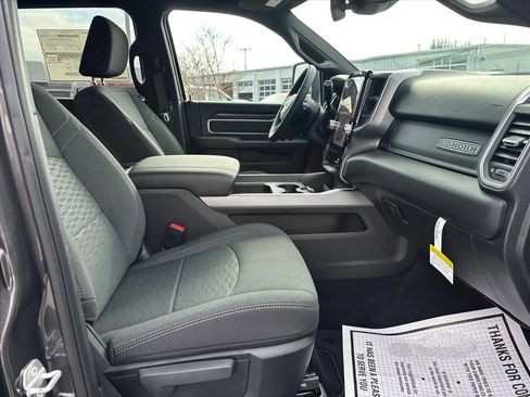 New 2026 RAM 2500 Big Horn AWD/4WD image 13