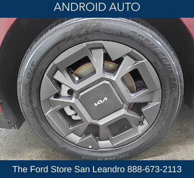 Used 2025 Kia Carnival EX FWD image 16