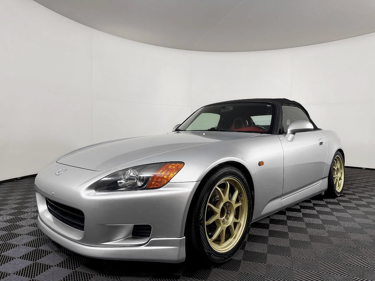 Used 2002 Honda S2000 image 2