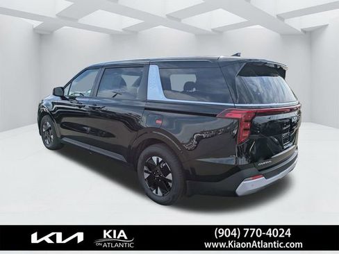 New 2026 Kia Carnival LXS image 5