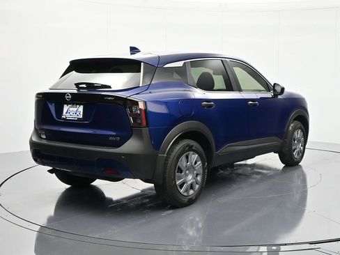 Certified 2025 Nissan Kicks S image 6