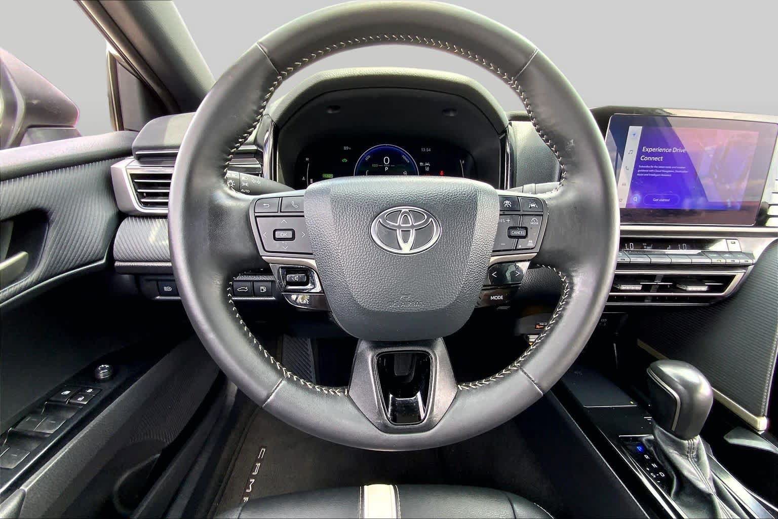 Certified 2025 Toyota Camry SE FWD image 6