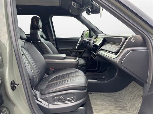 Used 2023 Rivian R1S Launch Edition image 15